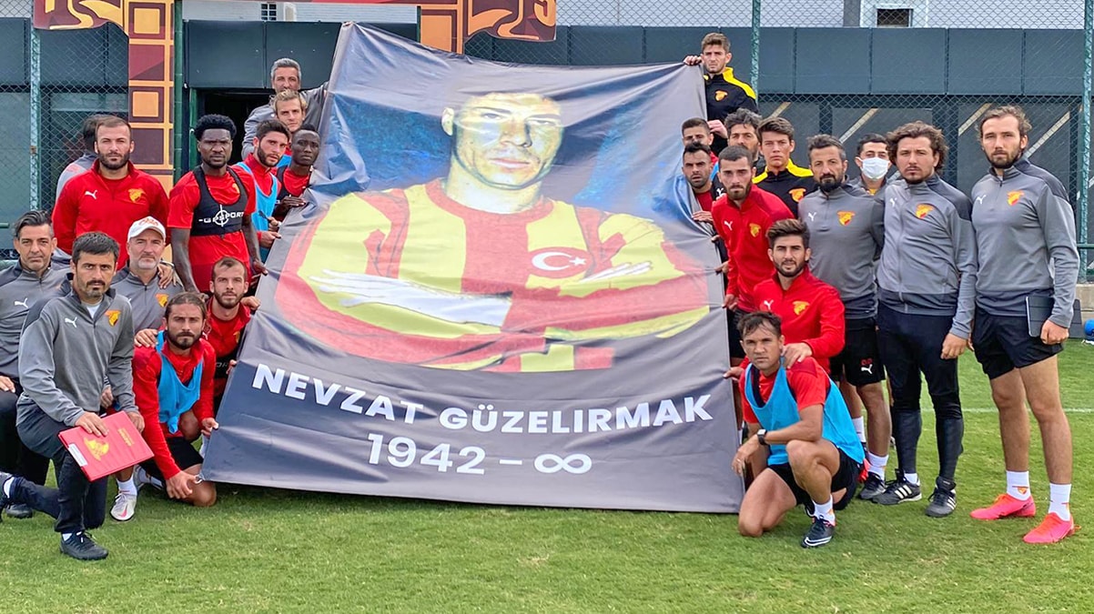G�ztepeli futbolculardan efsane isme veda