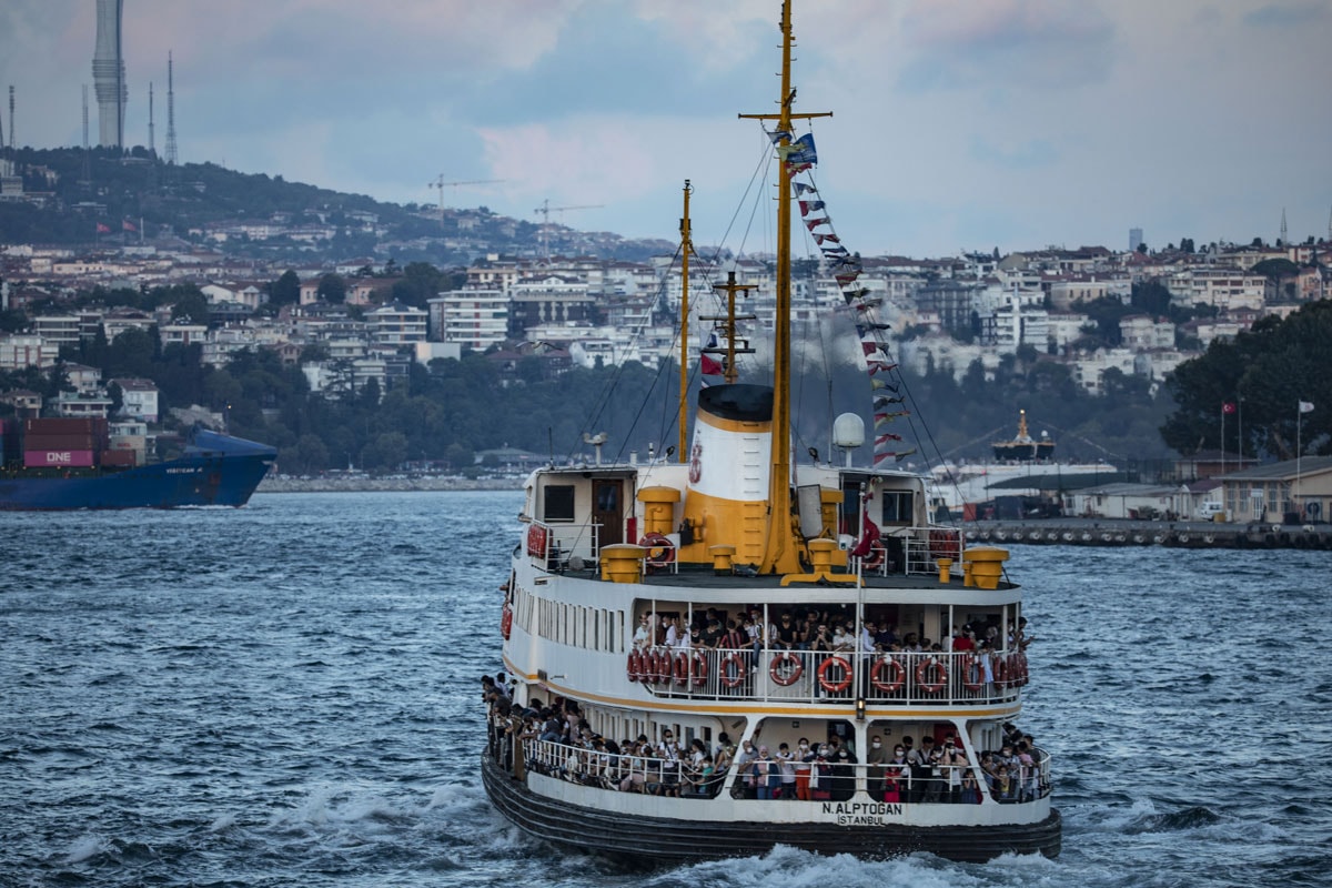 �stanbul'da �ehir hatlar� seferleri iptal edildi