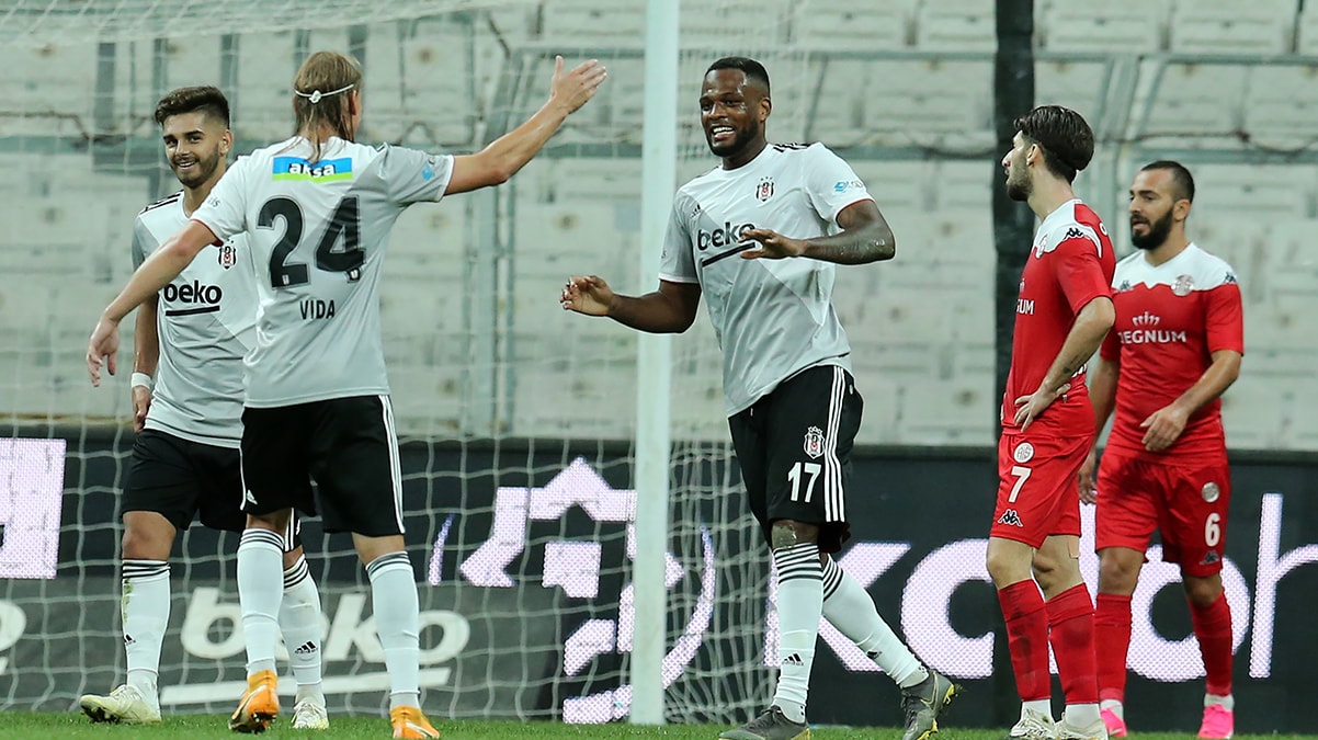 Cyle Larin'in ABD'ye transferi yatt�!