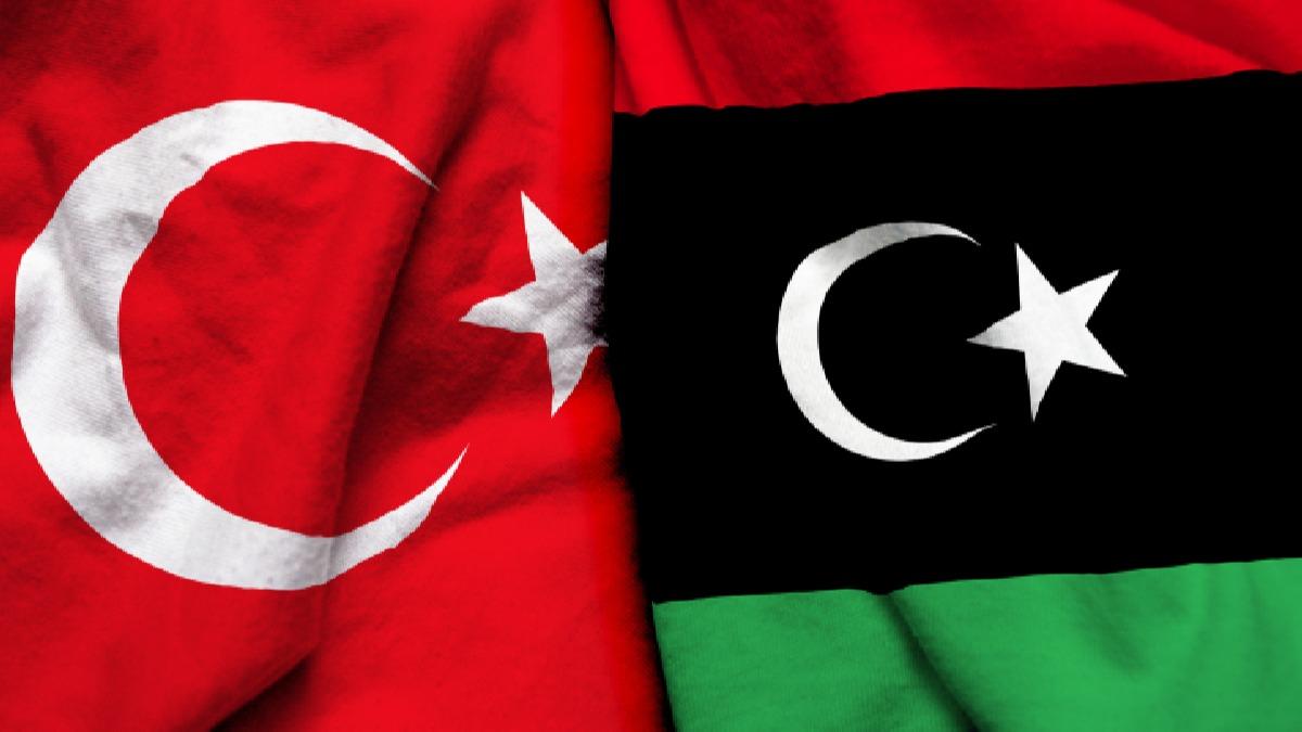 Libya'dan Trkiye karmas! Yzlerce kii Trkiye'ye geldi