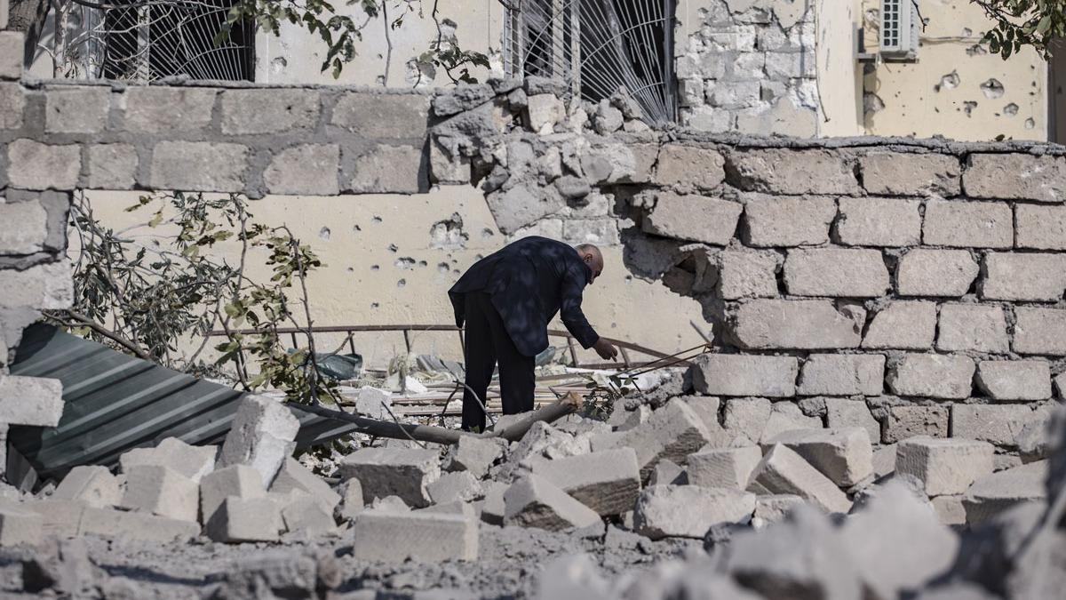 Azerbaycan'da Ermenistan'n saldrlarnda 47 sivil yaamn yitirdi, 222 sivil yaraland