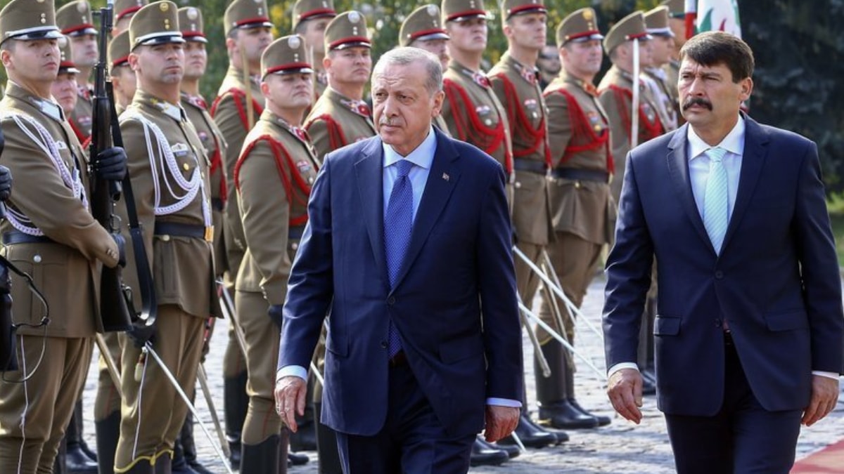 Ba�kan Erdo�an ziyareti sonras� ili�kiler per�inlendi! 'T�rk yat�r�mc�lar i�in cazip bir �lke'