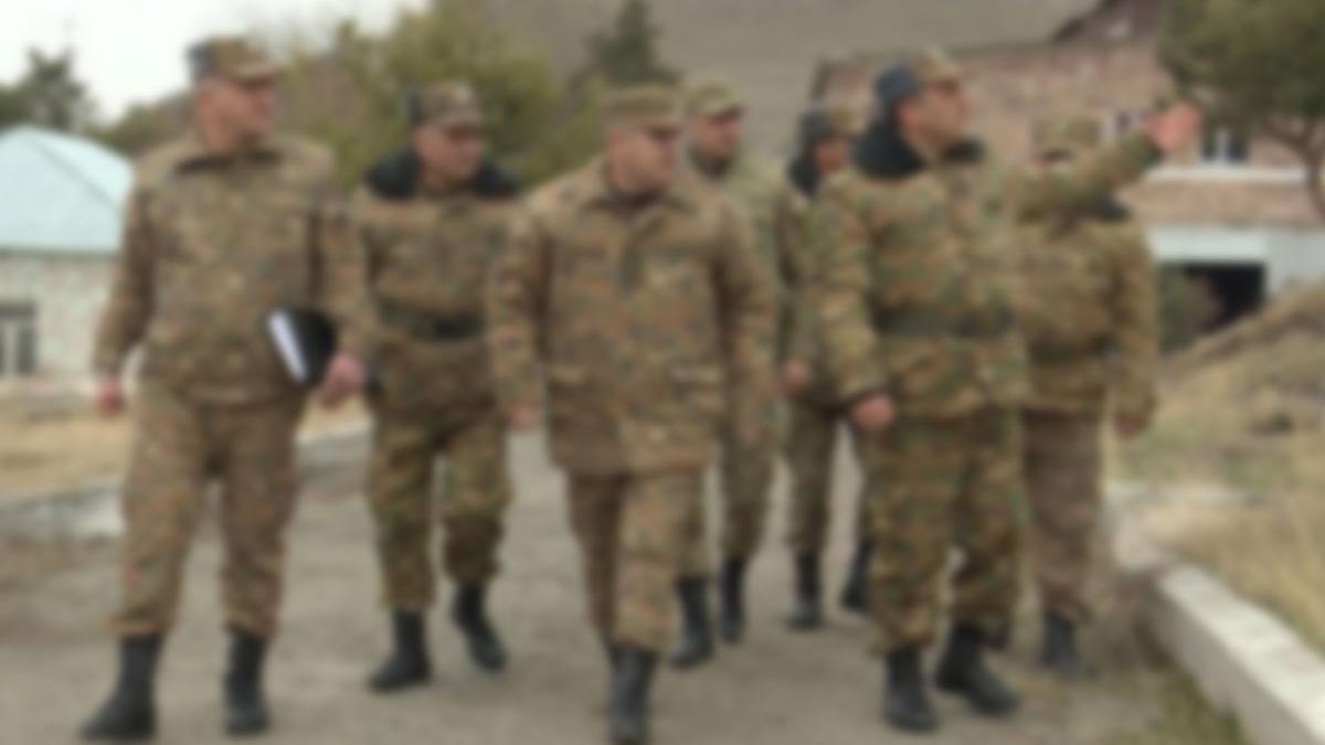 MSB: Rum korgeneral Ermenistan'da PKK/YPG'li terristleri eitiyor