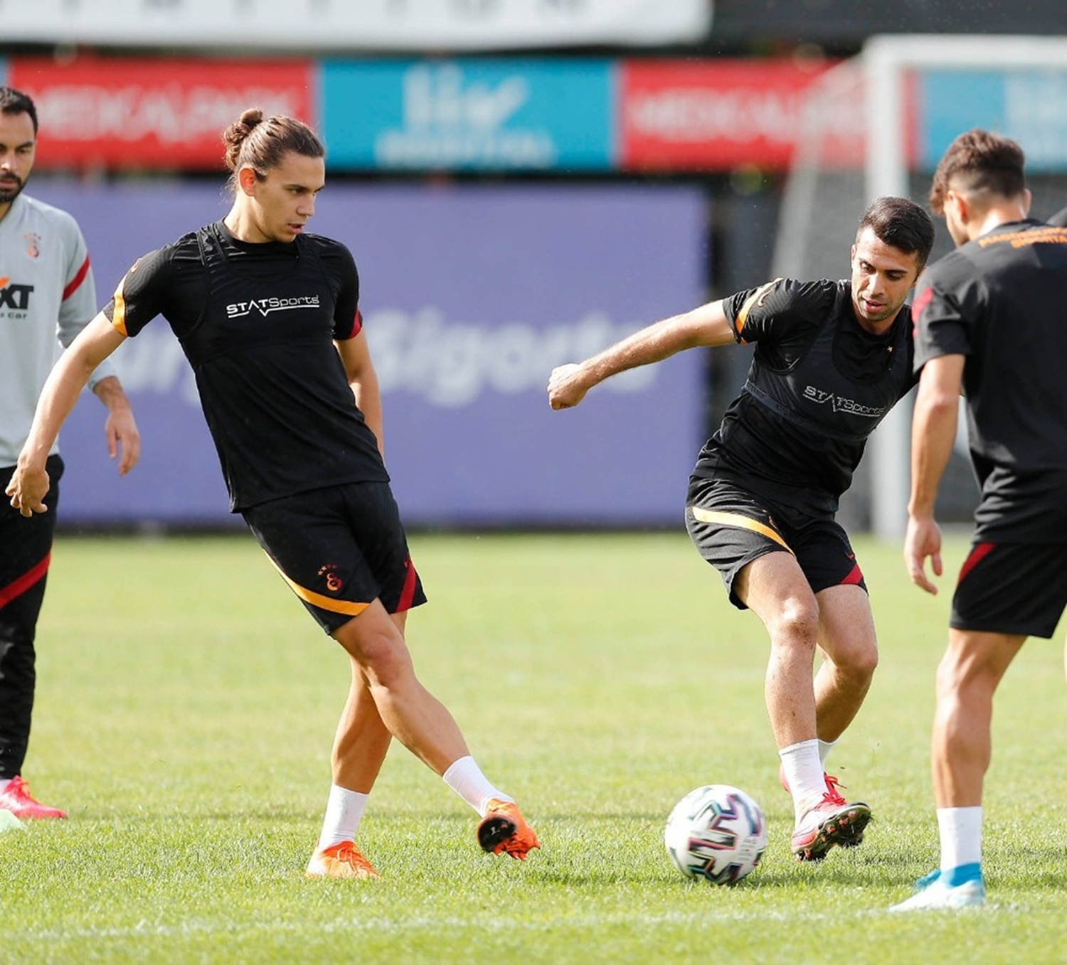 Galatasaray'da Taylan Antalyal� sevinci