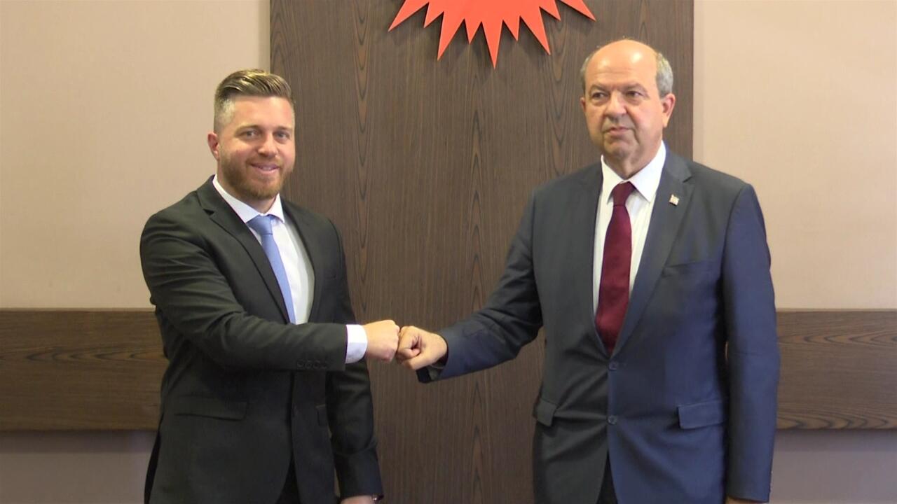 'Dedem ya�asayd� Ersin Tatar'� desteklerdi'