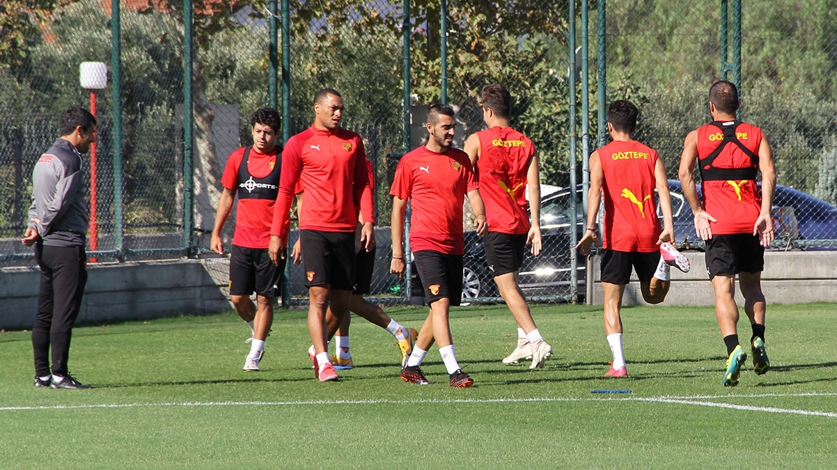 G�ztepe'de Fenerbah�e ma��na saatler kala iki sakat!