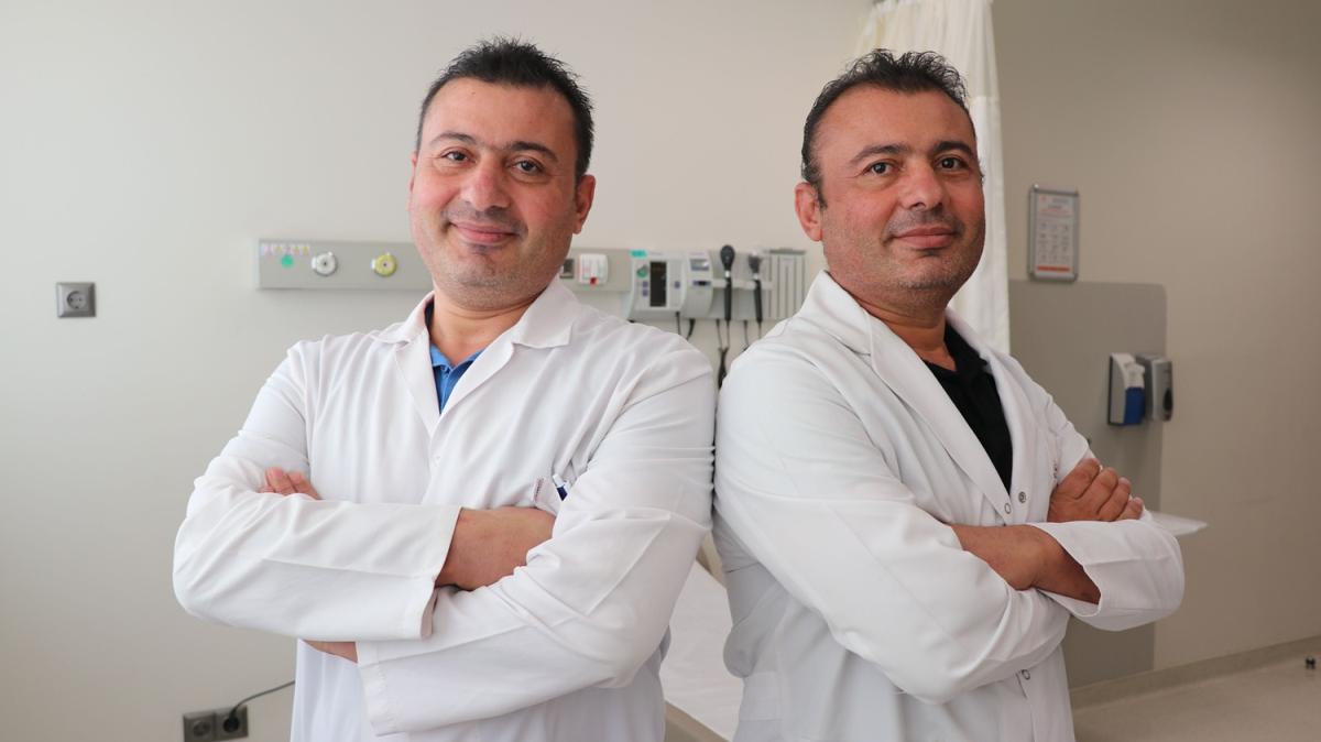 Tek yumurta ikizi doktorlar Adana ehir Eitim ve Aratrma Hastanesi'nde ifa datyor