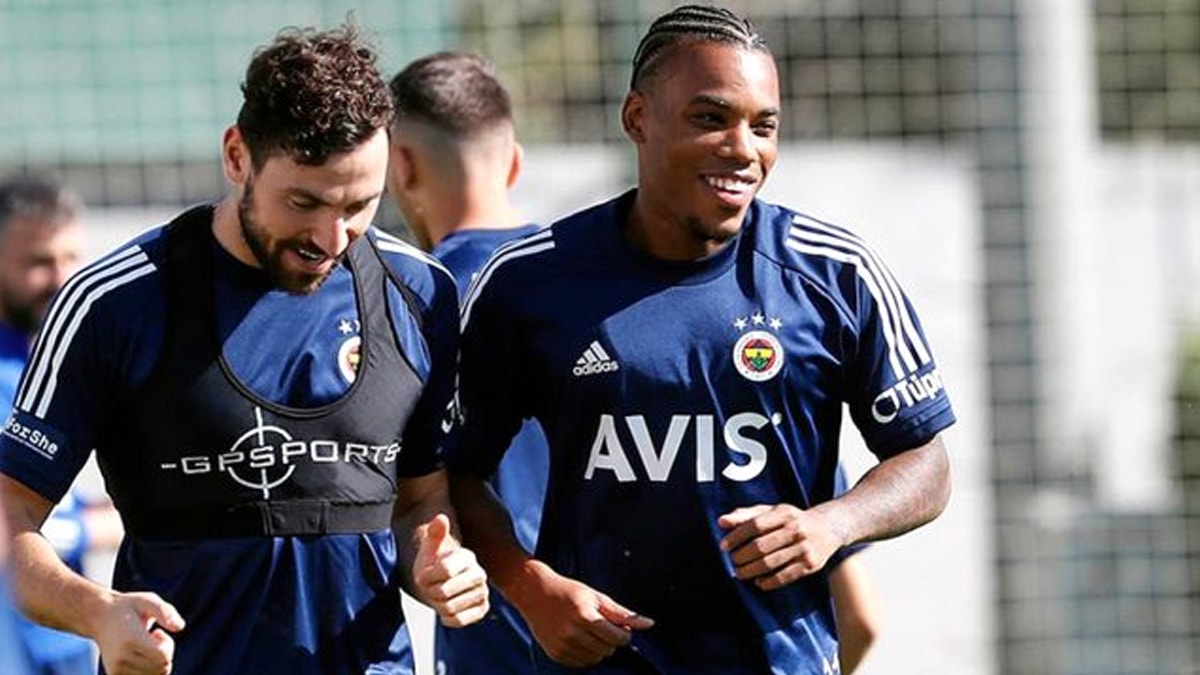 Fenerbah�e'de Garry Rodrigues ayr�l��� resmen a��kland�
