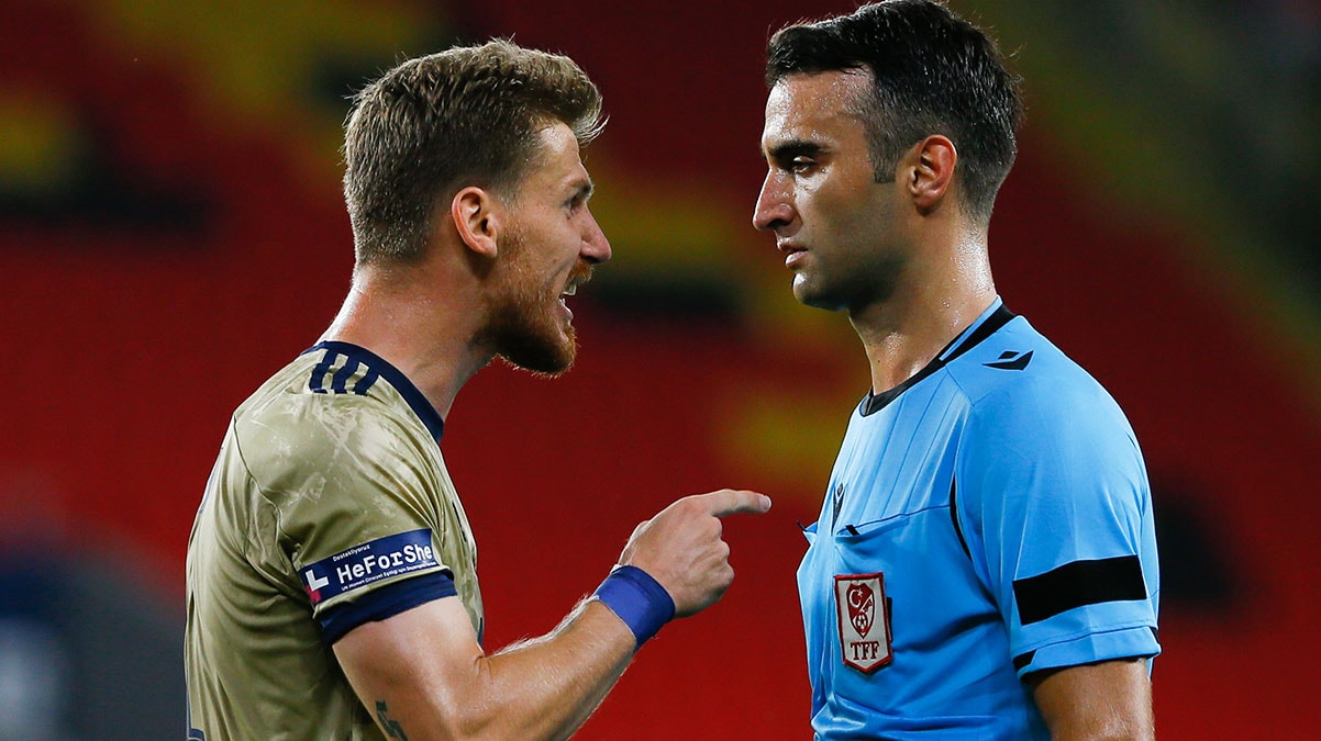 Canl� yay�nda duyuldu