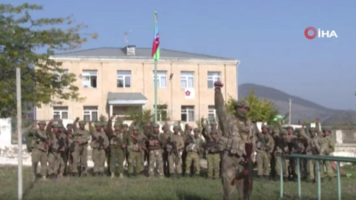 Bir zafer daha! galden kurtarlan Zengilan'a Azerbaycan bayra dikildi