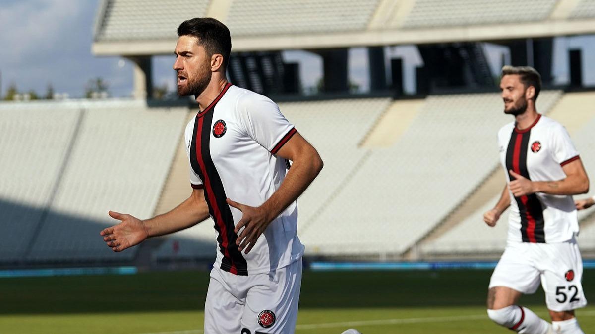 Karagmrkl Zukanovic'ten milli formaya veda
