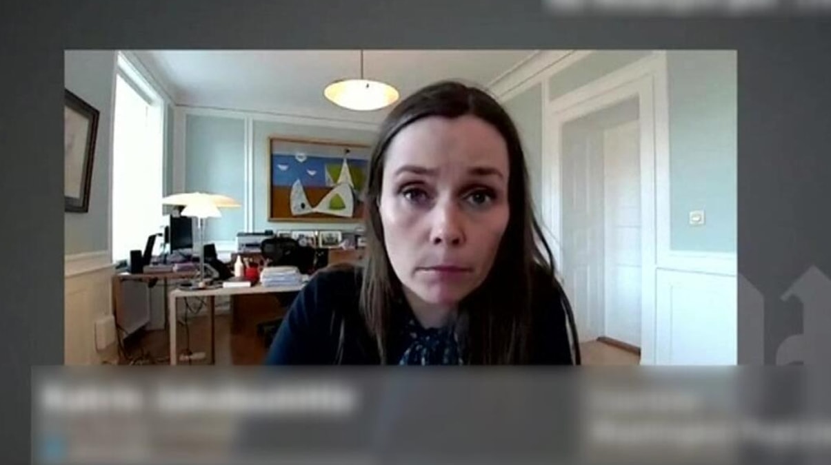 Ba�bakan konu�urken deprem oldu!