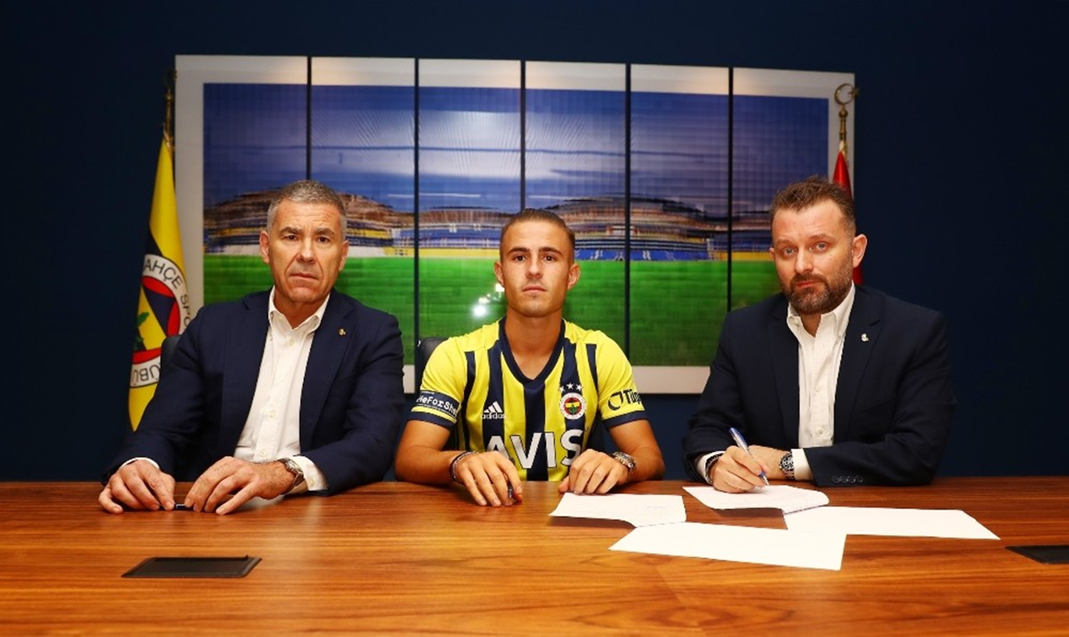 Pelkas: Ozan Tufan'�n 'Yunanistan' diye seslenmesi ho�uma gitti