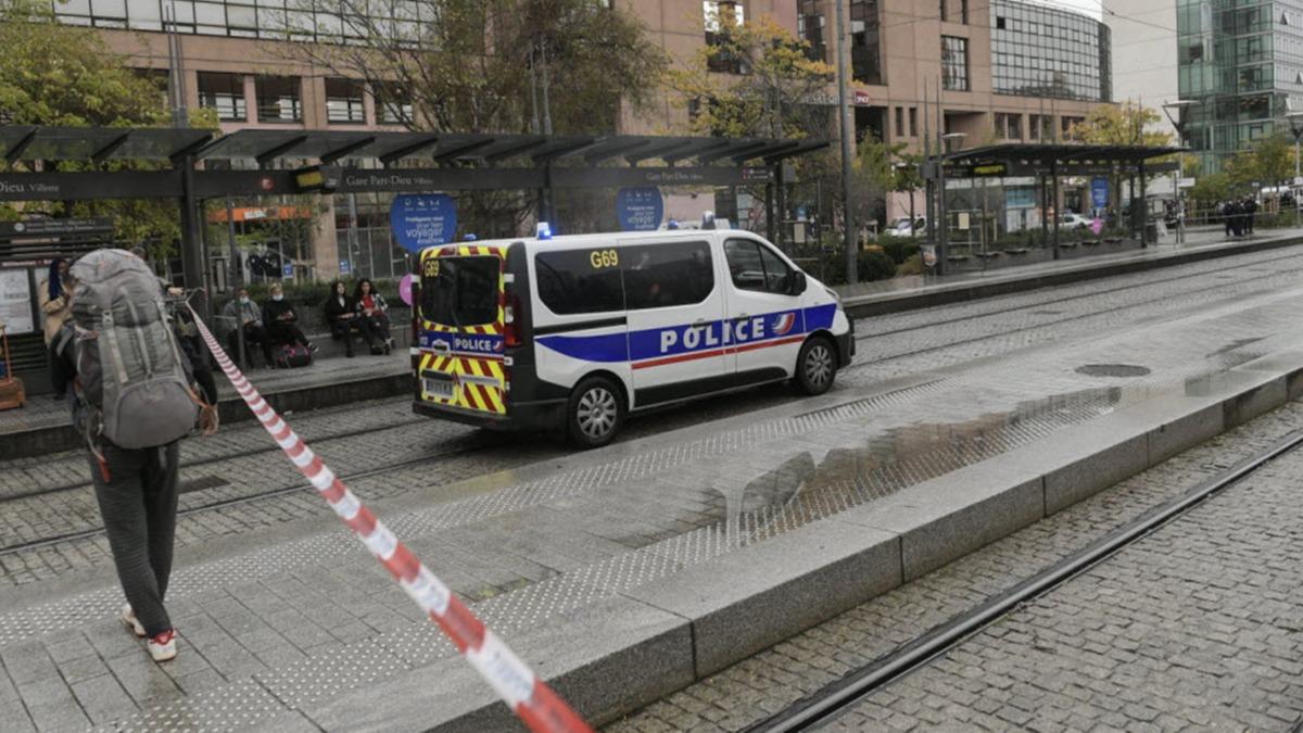 Fransa'da bomba alarm! Tren istasyonu tahliye edildi