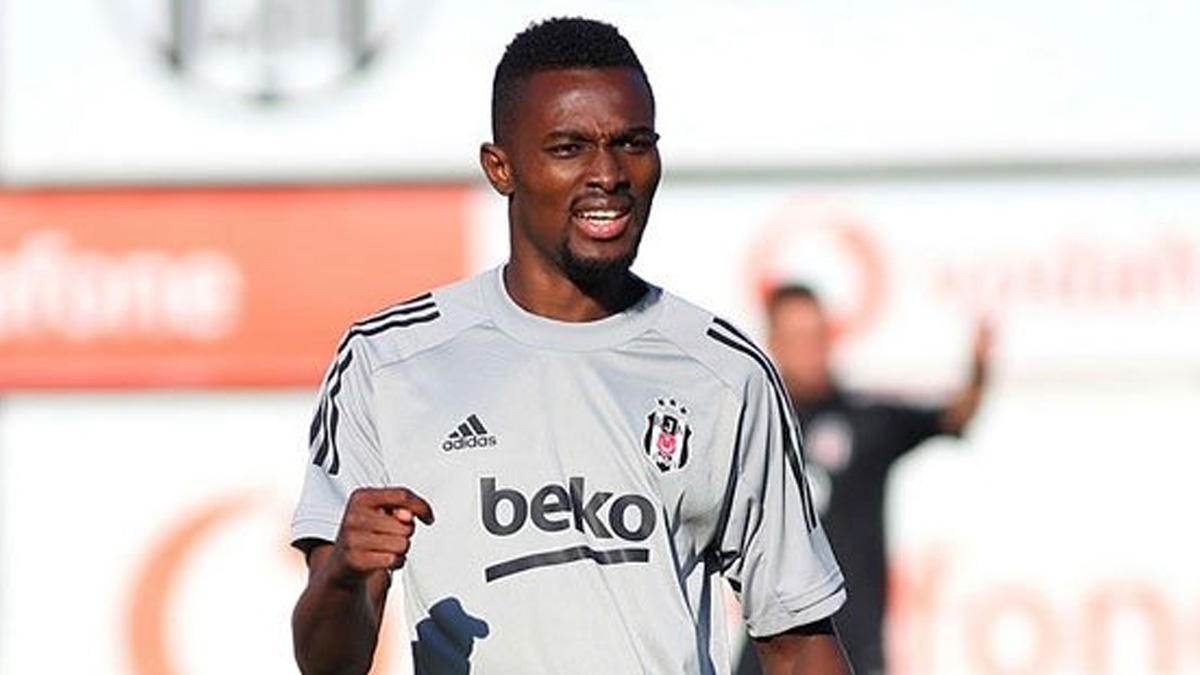 Be�ikta�'tan Mensah a��klamas�: Tek muhatab�m�z Kayserispor