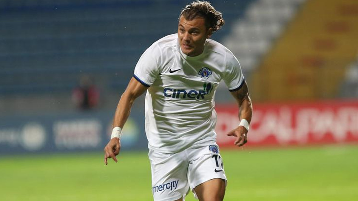 Kas�mpa�a'da penalt� isyan�!