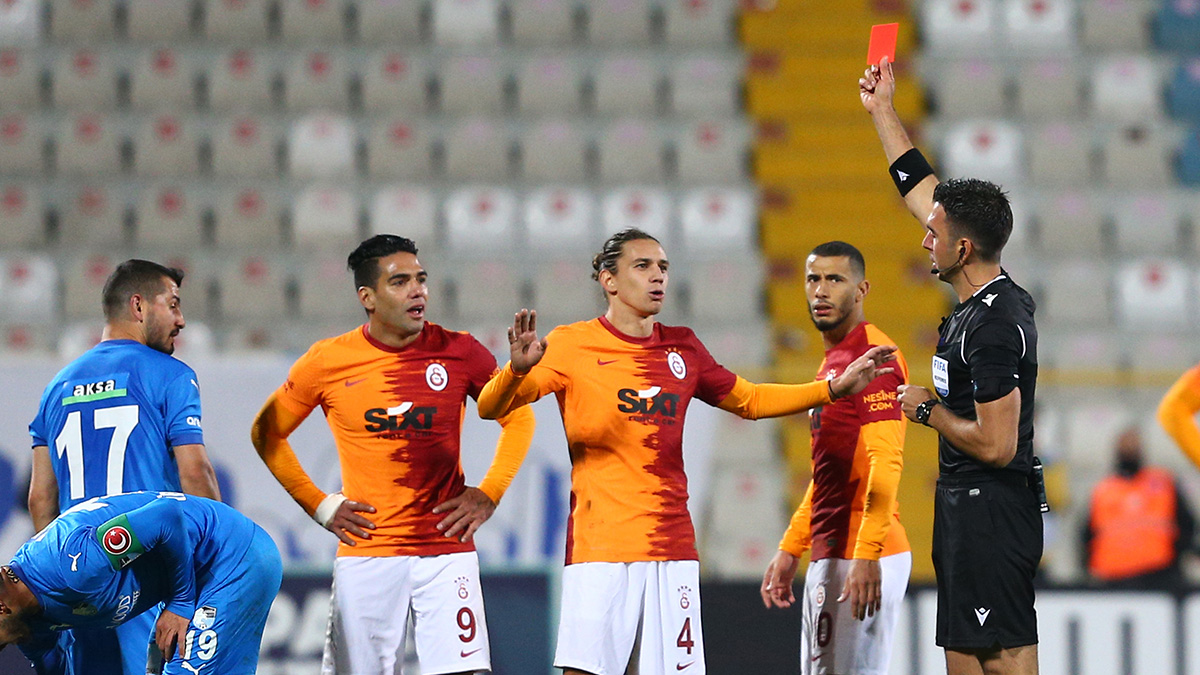 R�dvan Dilmen: B�yle kural m� olur? Allah a�k�na!