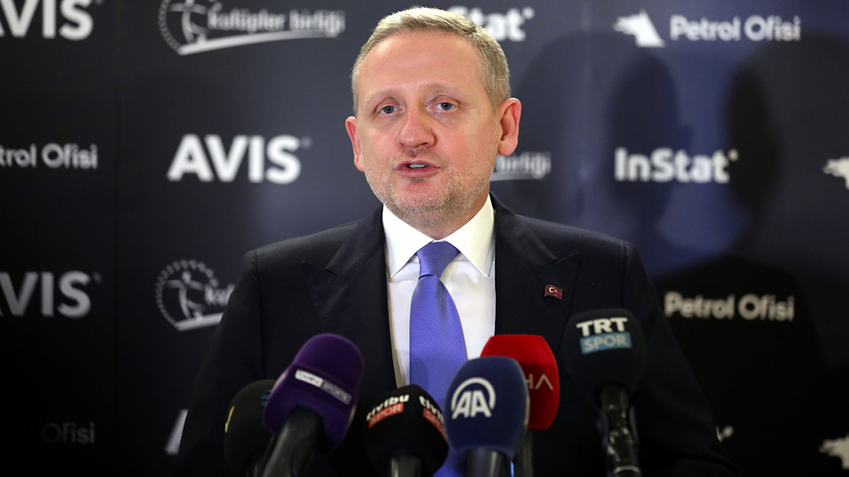 G�ksel G�m��da�: �ampiyon tak�m�n heykelini dikece�iz