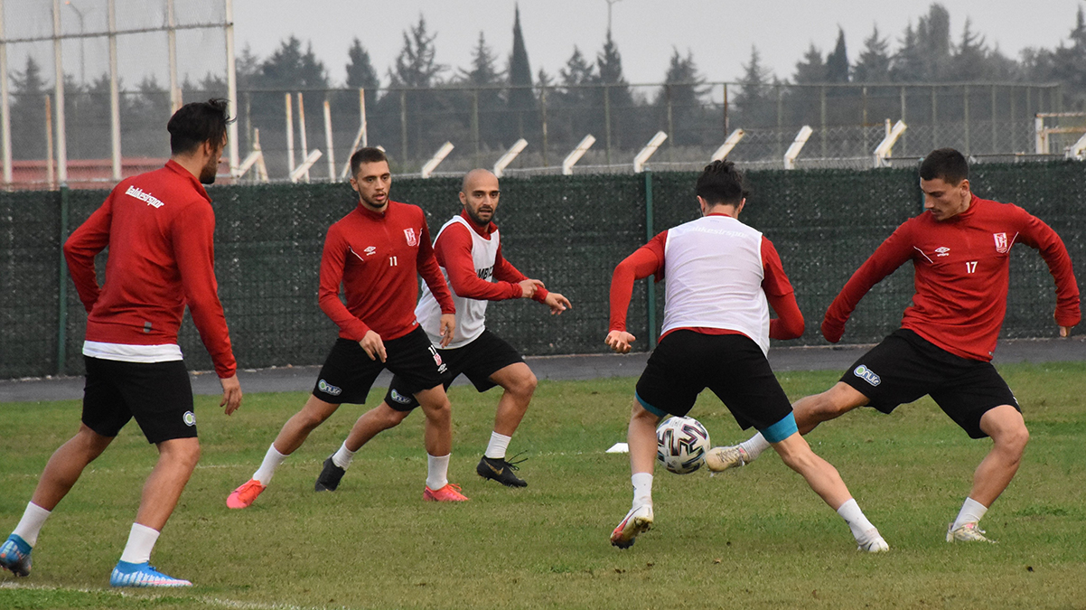 Bal�kesirspor'da koronavir�s vakas�