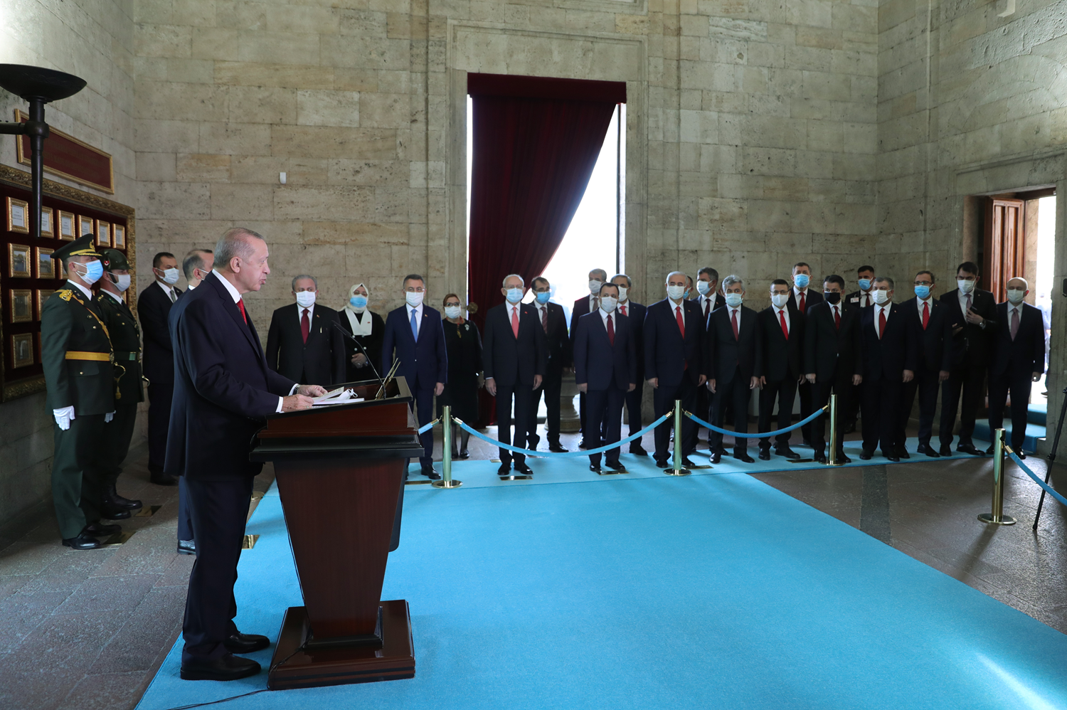 Ba�kan Erdo�an Cumhuriyet'in 97. y�l�nda d�nyaya meydan okudu!