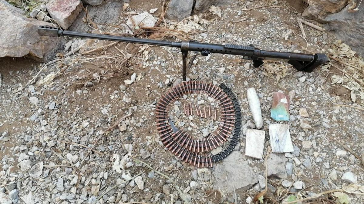 Van'da terr rgt PKK'nn inleri datld: Silah, mhimmat ve yaam malzemesi ele geirildi