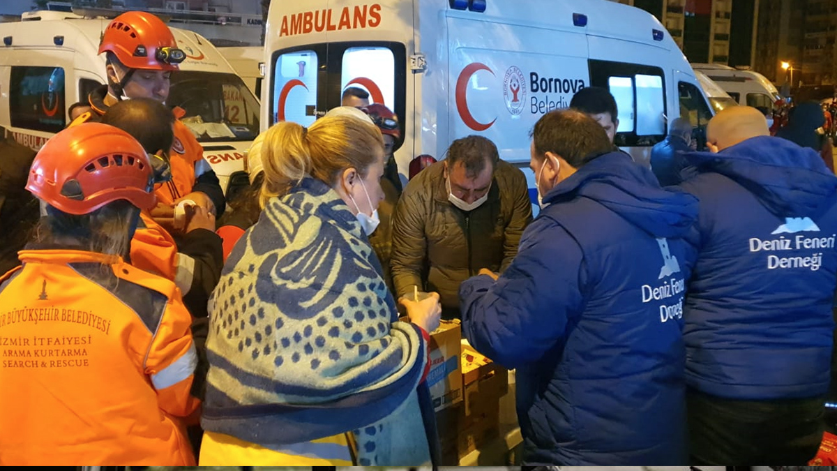 Deniz Feneri Derne�i, �zmir i�in harekete ge�ti!