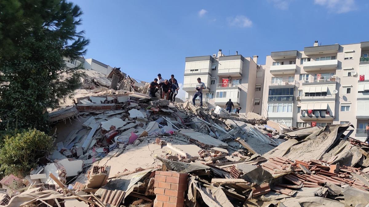 zmir depreminde JAK timleri 15 kiiyi enkazdan kard