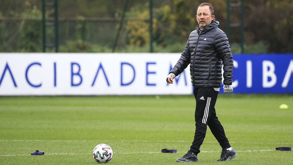 S.Yal��n: �ok yetenekli bir futbolcu ama yetenek yetmiyor