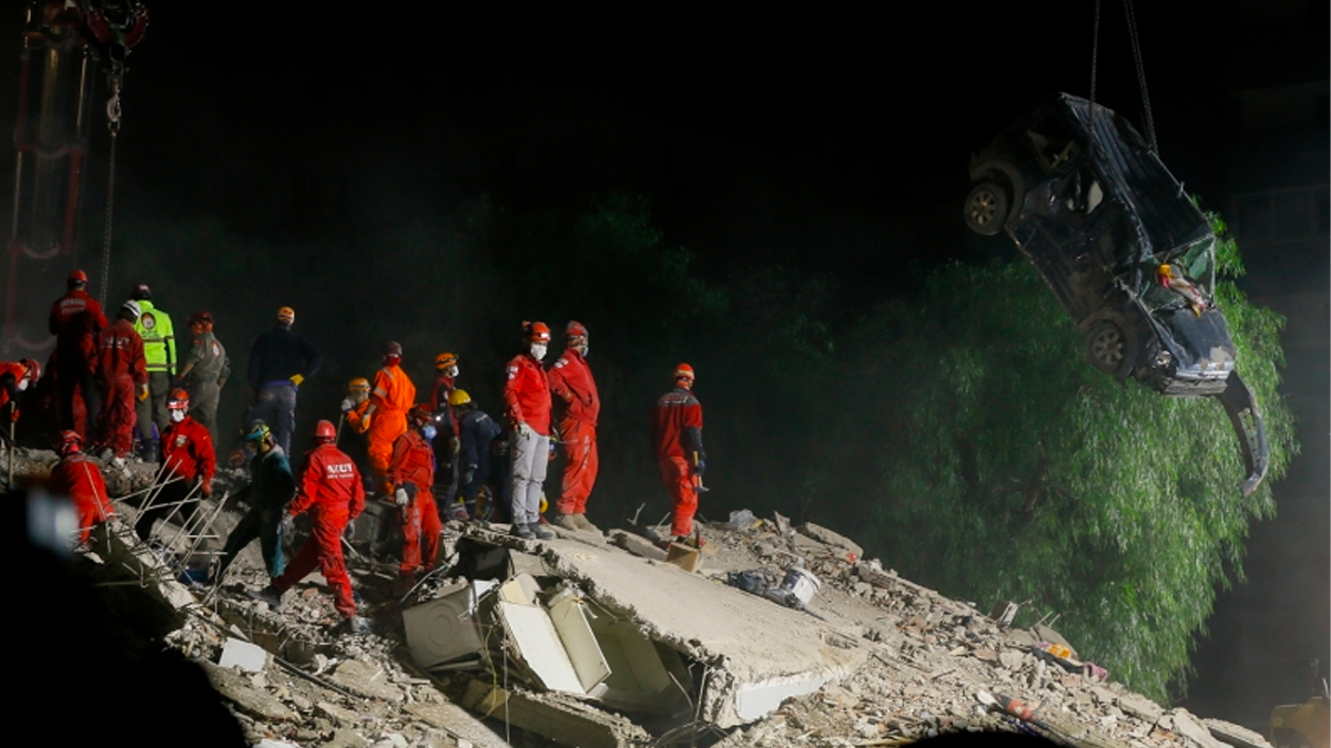 CHP deprem sonras� alg� pe�inde ko�uyordu! ��te �zmir'deki �nlemlerle ilgili skandal rakamlar