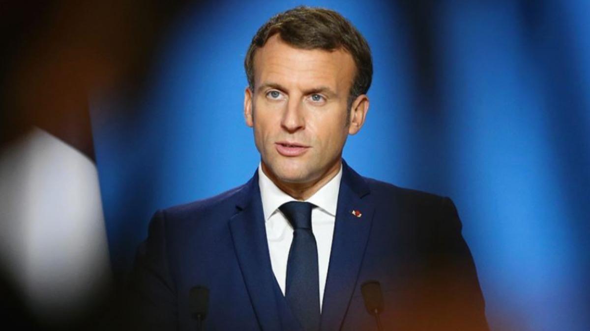 fade zgrl bu kez ilerine gelmedi: Macron'u eletiren yazya sansr!