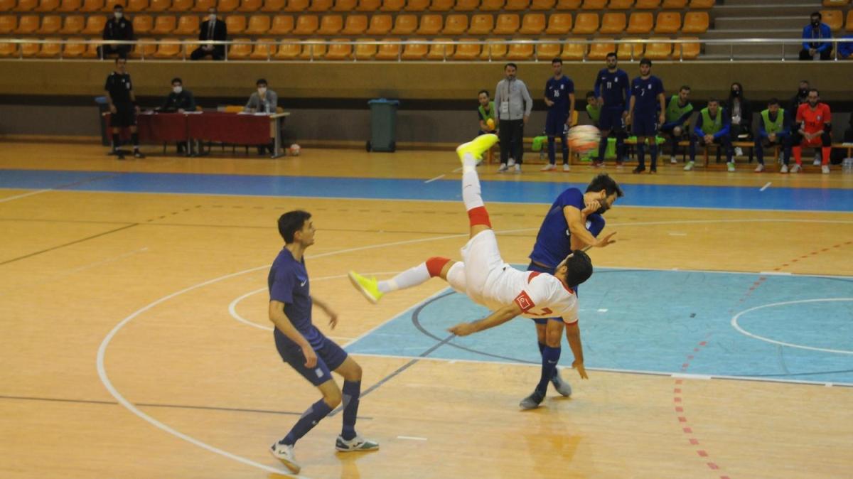 Trkiye Futsal Milli Takm Yunanistan engelini aamad