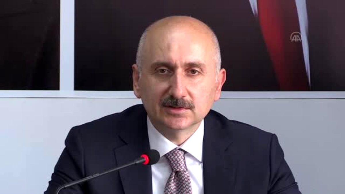 Bakan Karaismailo�lu: Kuzey-G�ney ve Do�u-Bat� hatt�nda bir lojistik koridor haline gelmekteyiz