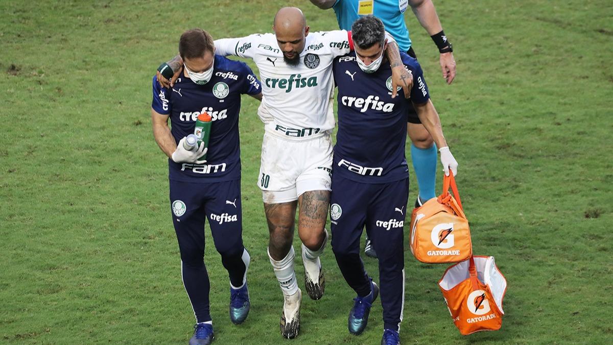 Ayak bilei krlan Felipe Melo 4 ay yok