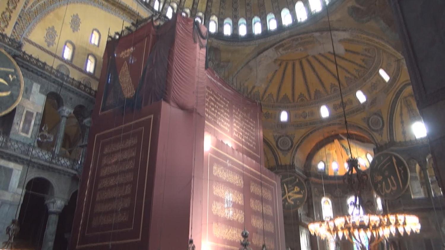 Ayasofya 7 y�ll�k iskelelerden kurtuluyor