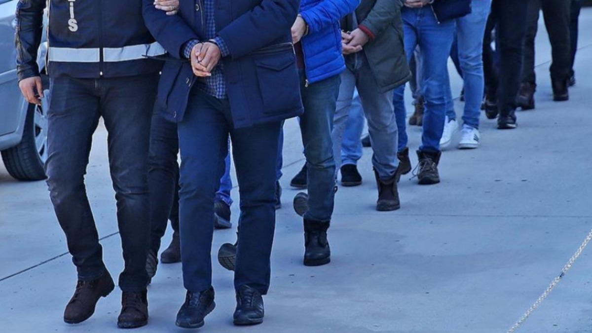 Diyarbakr'da terr rgt PKK/KCK operasyonunda bir retmen tutukland 