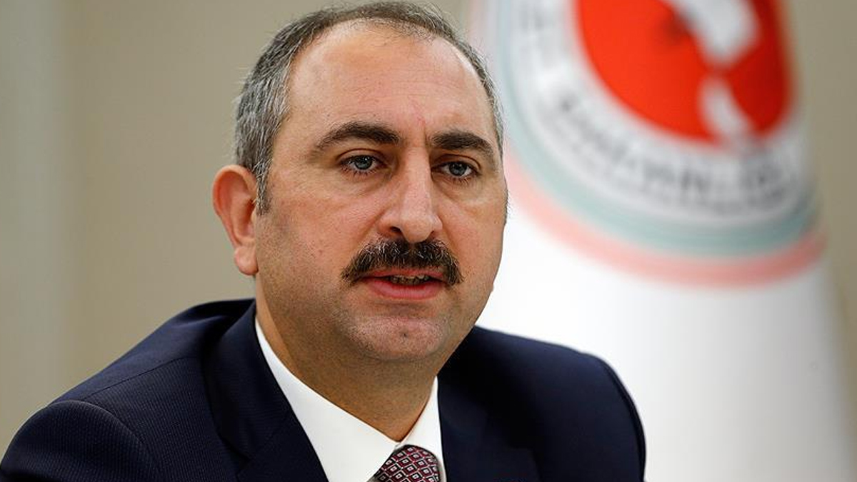 Bakan G�l: Refah� ve istikrar� s�rekli k�lmak adil ve �effaf bir hukuk devletinde m�mk�nd�r