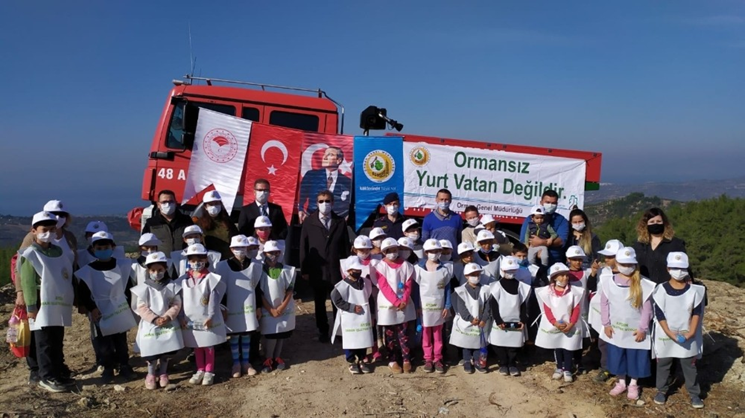 150 fidan toprakla bulu�tu