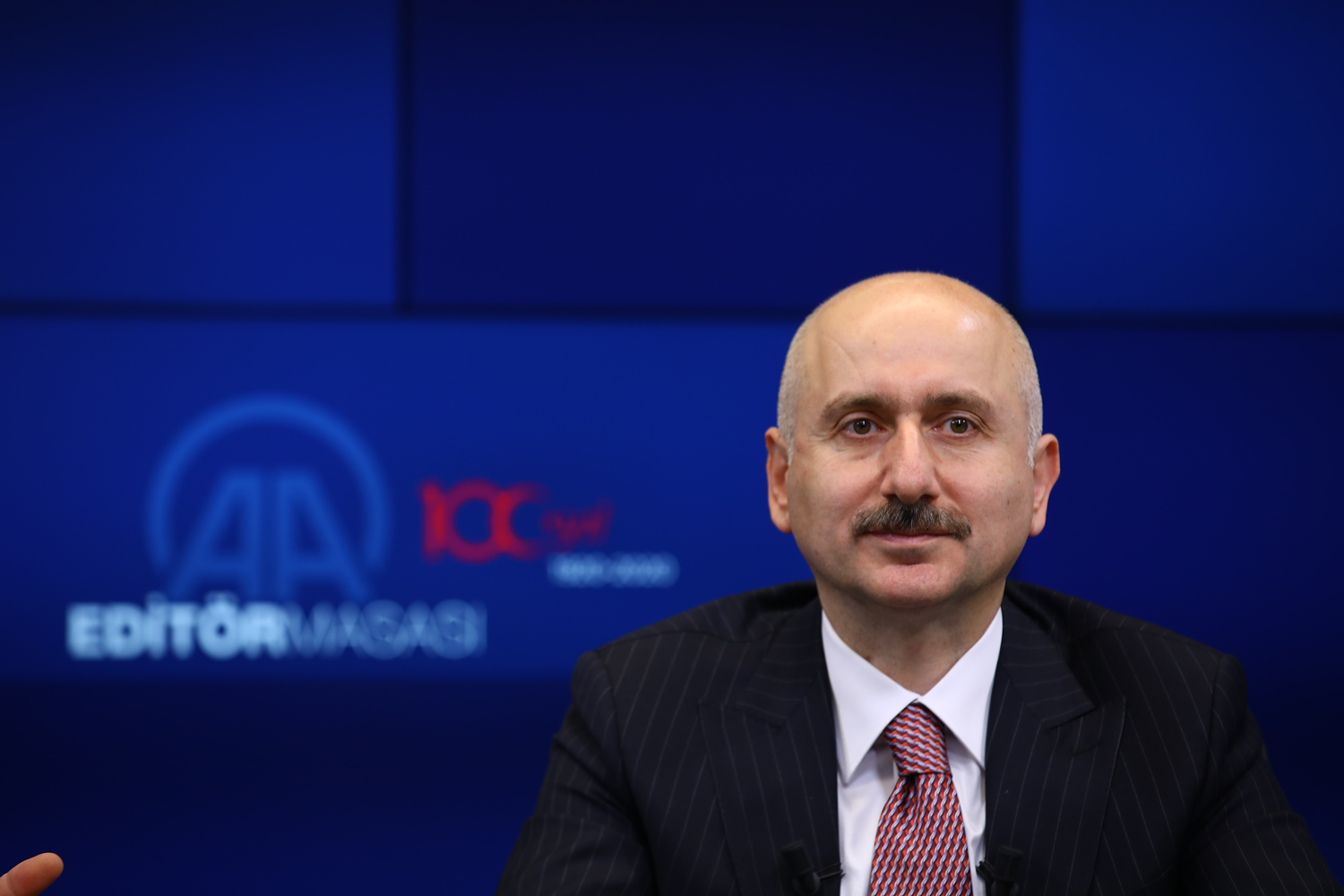 Bakan Karaismailo�lu: D�nyada lojistik s�per g�� olaca��z