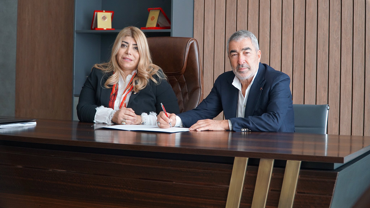 Kayserispor'da Samet Aybaba imzay� att�