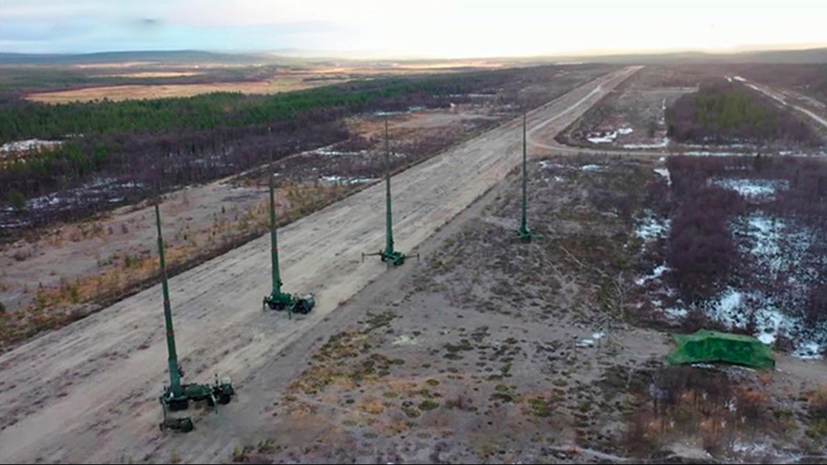 Rusya, Murmansk-BN elektronik harp sistemini Finlandiya snrna konulandryor