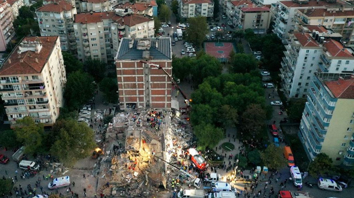 �zmir'deki depremle ilgili g�ncel bilgiler payla��ld�!