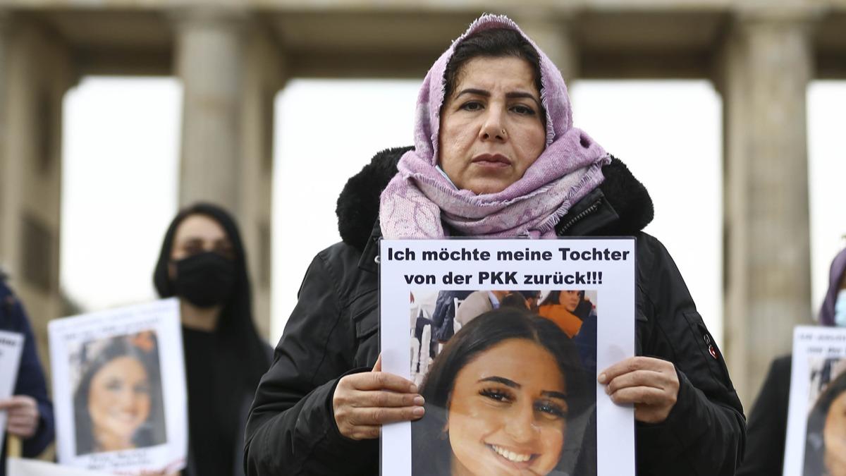 Almanya'da kz terr rgt PKK tarafndan karlan: PKK bir virstr