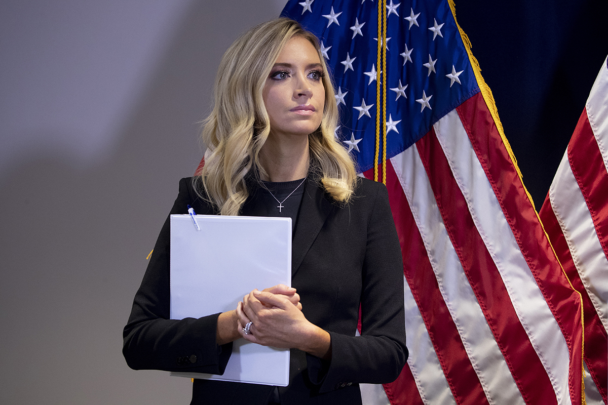 Beyaz Saray S�zc�s� McEnany'tan �a��rtan ��k��: Trump ocakta kendi yemin t�renine kat�lacak