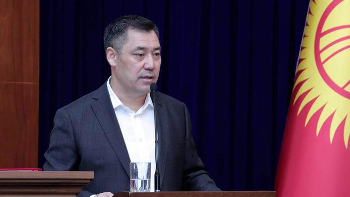 Krgzistan Babakan Caparov istifa etti