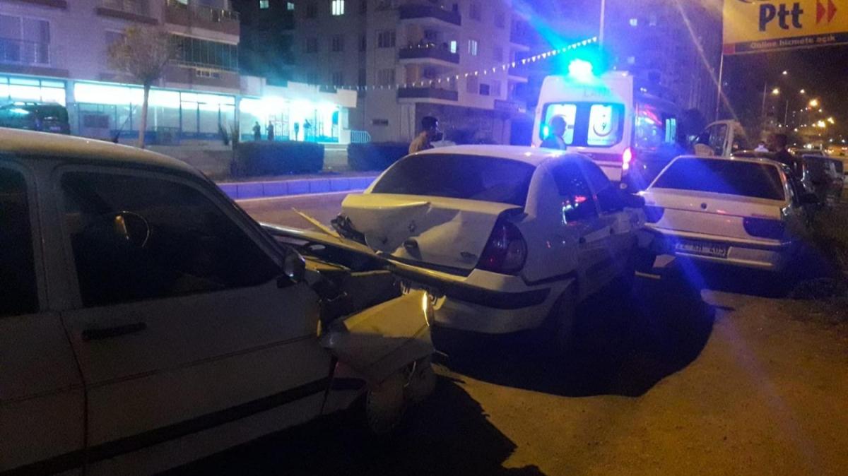Adana'daki trafik kazasnda 3 kii yaraland