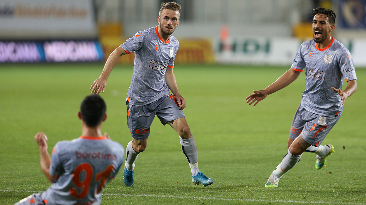 S�per Lig'de dev takas!