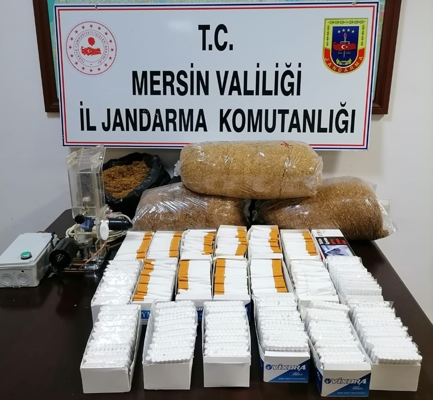 Mersin'de ka�ak��l�k operasyonu