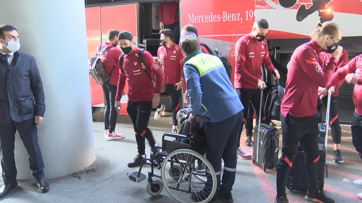 A Milliler, Macaristan ma�� i�in yola ��kt�