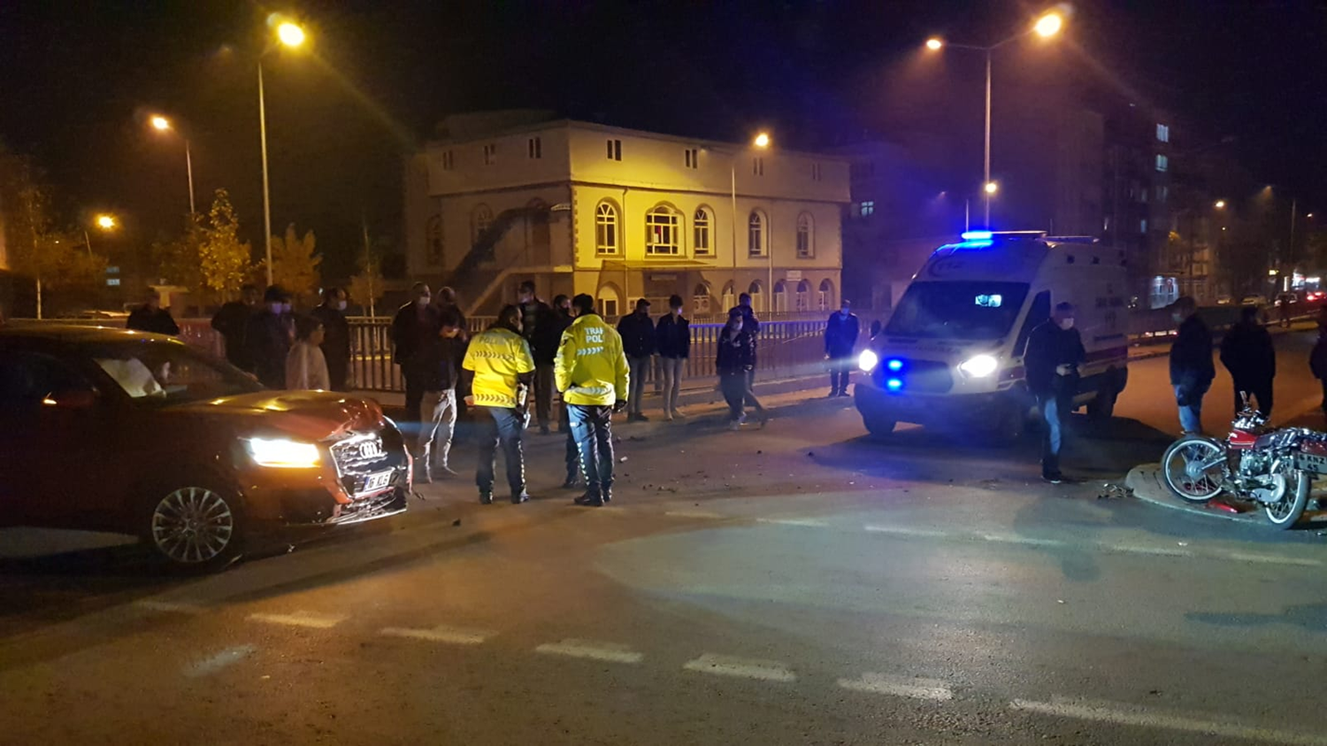 Bursa'da trafik kazas�! S�r�c� yaraland�