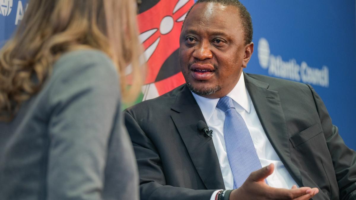 Kenya Devlet Bakan Uhuru Kenyatta'dan Etiyopya'da atan taraflara ar